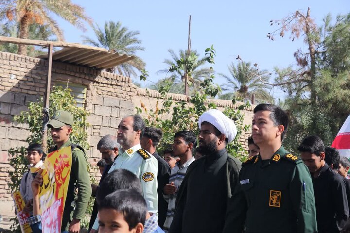 تصاویر/ راهپیمایی روز دانش آموز و بزرگداشت ۱۳ آبان در شهر اندوهجرد