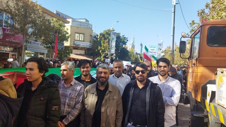 تصاویر/ راهپیمایی یوم الله ۱۳ آبان در زنجان