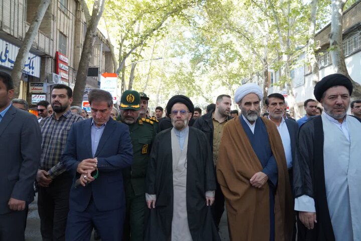 تصاویر/راهپیمایی یوم الله ۱۳ آبان در خرم آباد