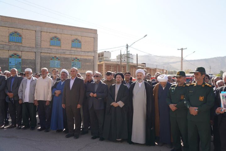 تصاویر/راهپیمایی یوم الله ۱۳ آبان در خرم آباد