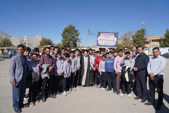 تصاویر/راهپیمایی یوم الله ۱۳ آبان در خرم آباد