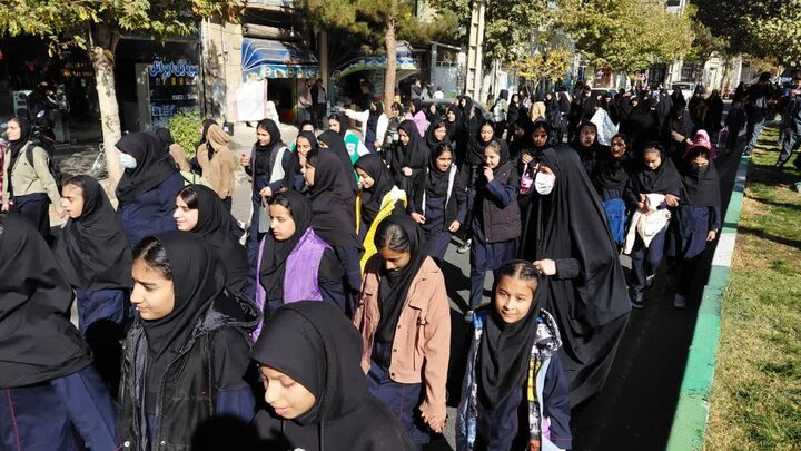 تصاویر/ راهپیمایی یوم الله ۱۳ آبان در هیدج