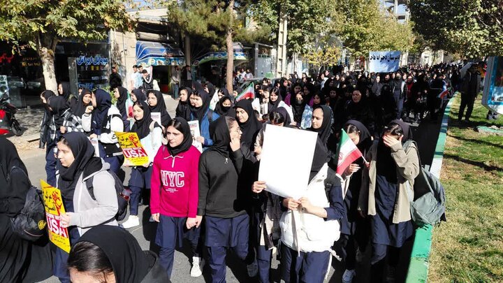 تصاویر/ راهپیمایی یوم الله ۱۳ آبان در هیدج