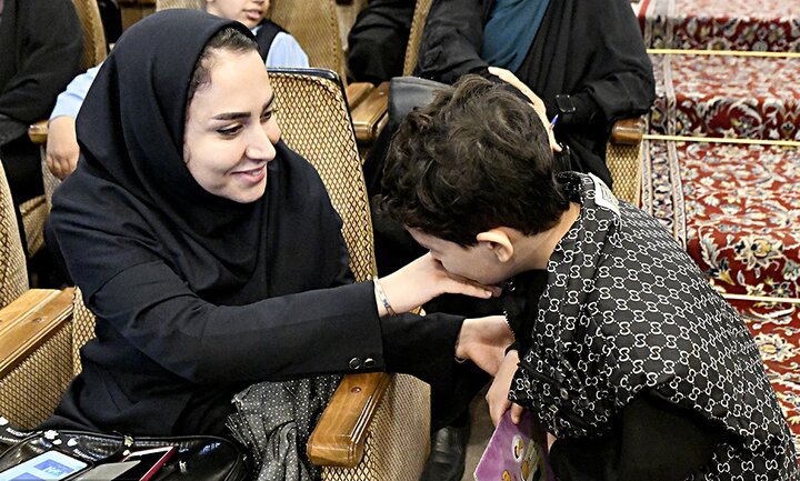 تصاویر/ برگزاری کارگاه تکنیک‌های آموزش نماز به کودکان