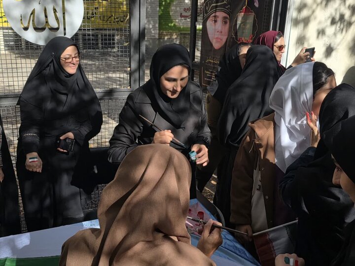 تصاویر/ راهپیمایی روز 13 آبان در ماکو