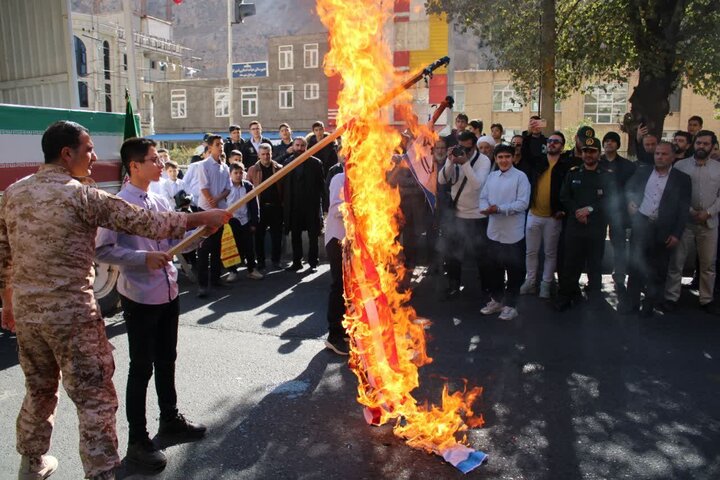 تصاویر/ راهپیمایی روز 13 آبان در ماکو