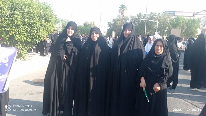 تصاویر/ حضور طلاب مدرسه علمیه الزهراس بوشهر در راهپیمایی 13 آبان