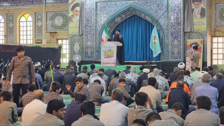 تصاویر/ راهپیمایی ۱۳ آبان در گناوه