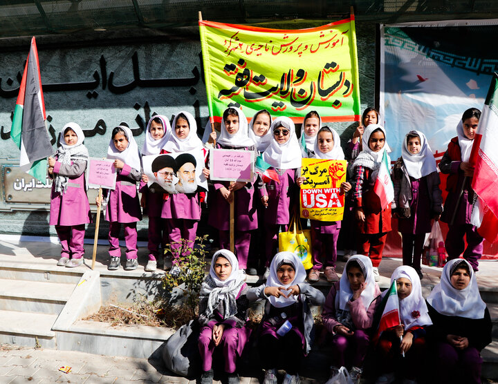 عکس/ حواشی راهپیمایی ۱۳ آبان در شهرکرد