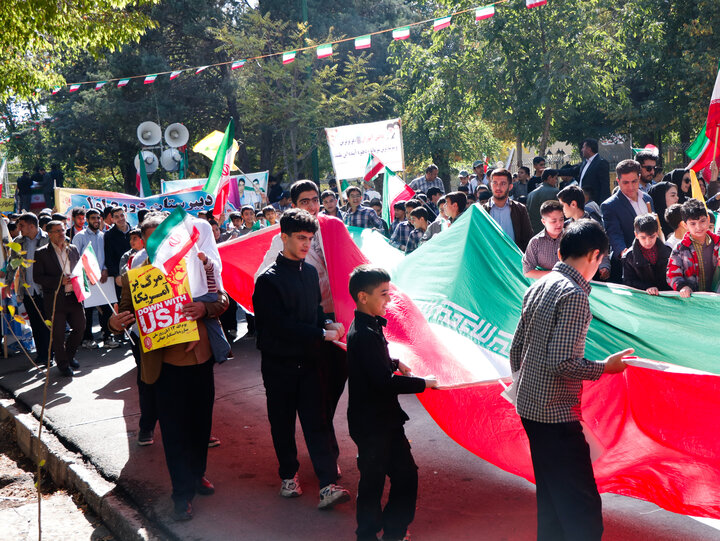 عکس/ حواشی راهپیمایی ۱۳ آبان در شهرکرد