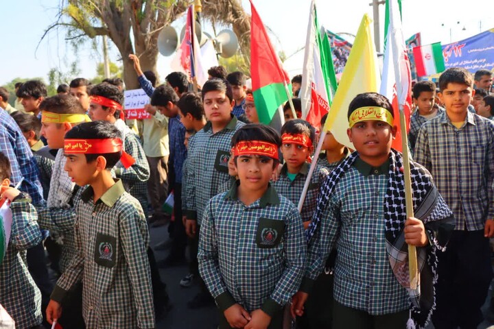 تصاویر/ راهپیمایی ۱۳ آبان در عالیشهر