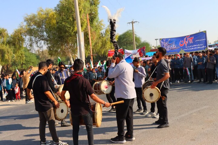 تصاویر/ راهپیمایی ۱۳ آبان در عالیشهر