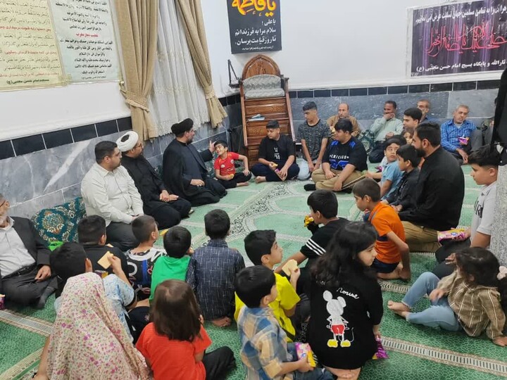 تصاویر/ مراسم عزاداری شهادت حضرت زهرا (س) با سخنرانی امام جمعه گناوه