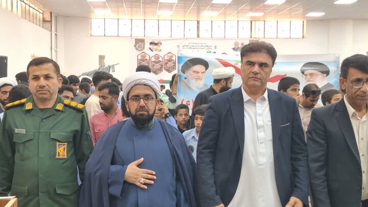 تصاویر/ راهپیمایی روز دانش آموز در شهر رودبارجنوب