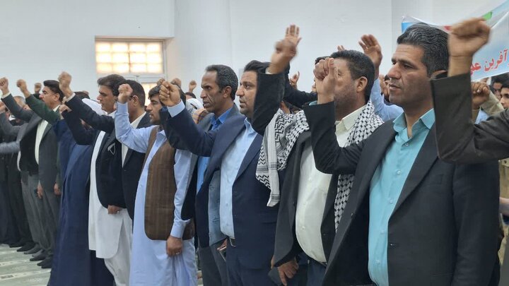 تصاویر/ راهپیمایی روز دانش آموز در شهر رودبارجنوب