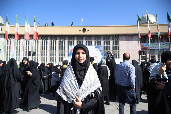 تصاویر / حضور پرشور مردم دارالمومنین همدان در تجمع بزرگ ۱۳ آبان