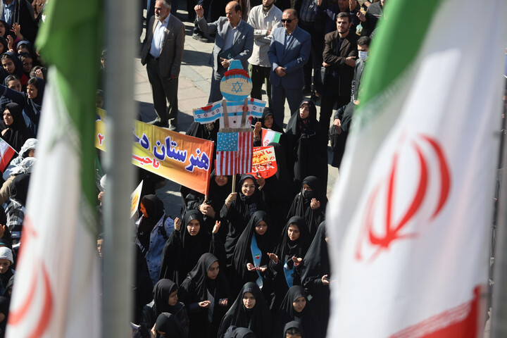 تصاویر / حضور پرشور مردم دارالمومنین همدان در تجمع بزرگ ۱۳ آبان