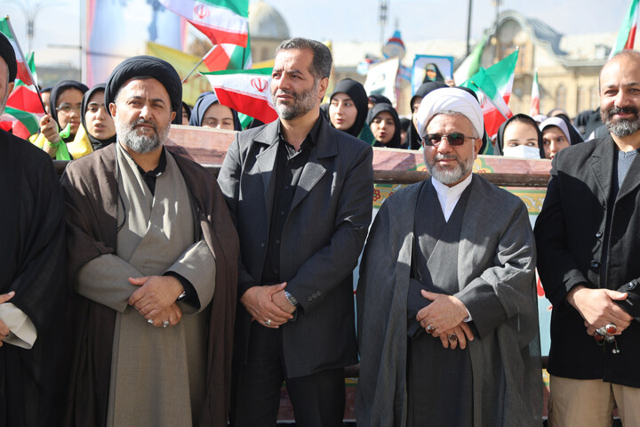 تصاویر / حضور پرشور مردم دارالمومنین همدان در تجمع بزرگ ۱۳ آبان