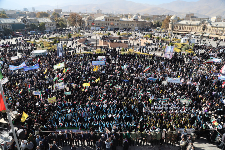 تصاویر / حضور پرشور مردم دارالمومنین همدان در تجمع بزرگ ۱۳ آبان
