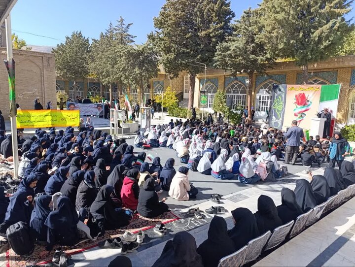 تصاویر/اقامه عزای شهادت حضرت زهرا(س) و گرامیداشت یوم الله ۱۳ آبان درقمصر