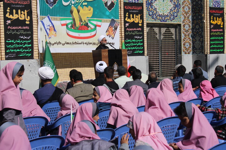 تصاویر/ راهپیمایی روز دانش آموز در شهر جوپار