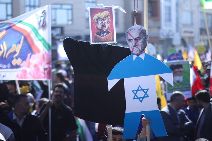 تصاویر| راهپیمایی 13 آبان در بیرجند