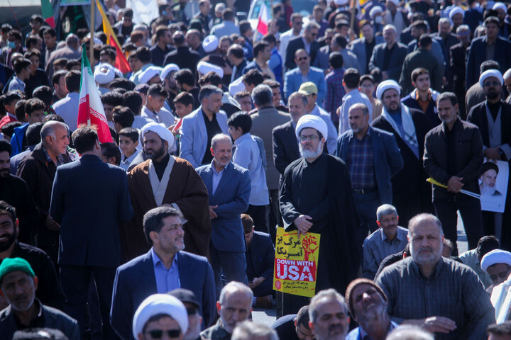 تصاویر| راهپیمایی 13 آبان در بیرجند