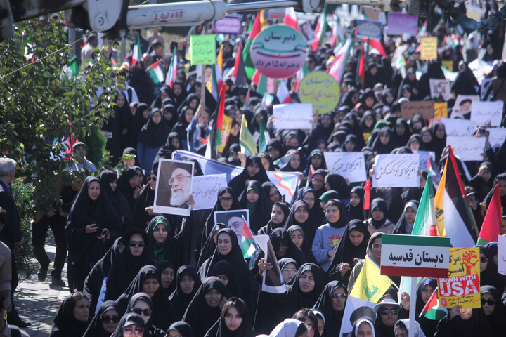 تصاویر| راهپیمایی 13 آبان در بیرجند