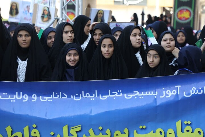 تصاویر/ مراسم یوم الله ۱۳آبان در استان یزد