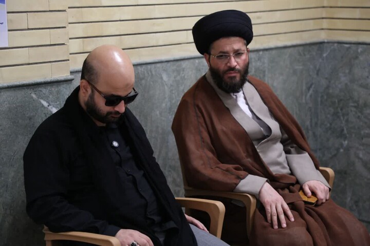 تصاویر/  برگزاری مراسم محفل الوحی با حضور استاد محمد بهرامی