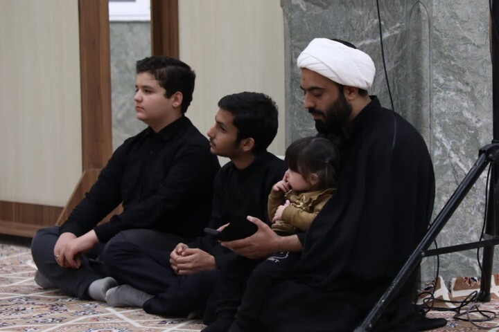 تصاویر/  برگزاری مراسم محفل الوحی با حضور استاد محمد بهرامی