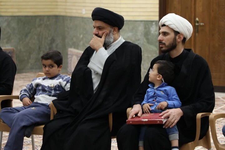 تصاویر/  برگزاری مراسم محفل الوحی با حضور استاد محمد بهرامی