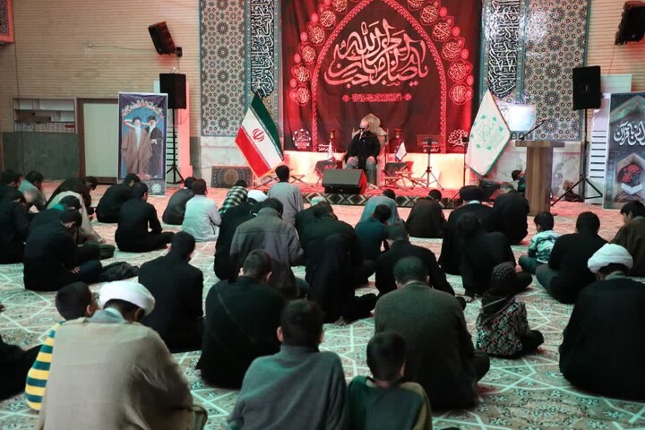 تصاویر/  برگزاری مراسم محفل الوحی با حضور استاد محمد بهرامی