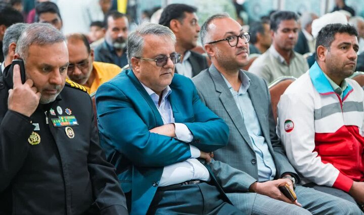 تصاویر/ راهپیمایی روز دانش آموز در شهر سیرجان