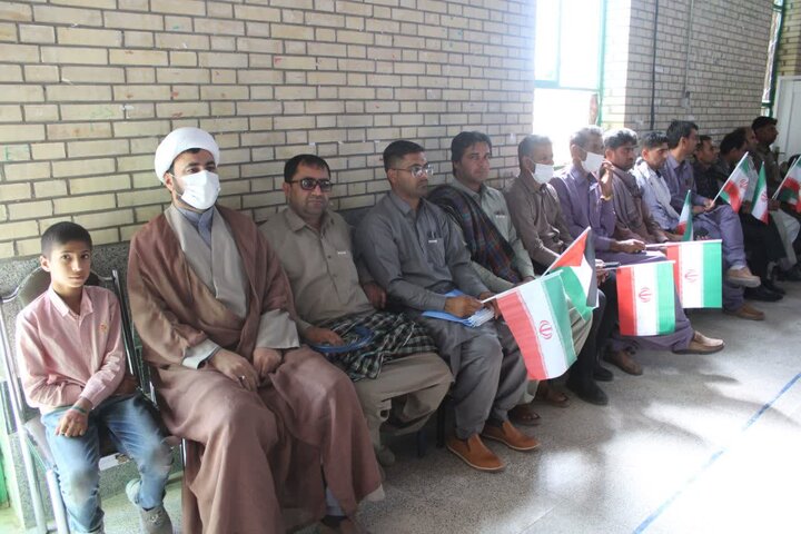 تصاویر/ مراسم روز دانش آموز در شهر جازموریان