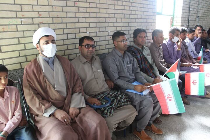 تصاویر/ راهپیمایی روز دانش آموز در شهر جازموریان