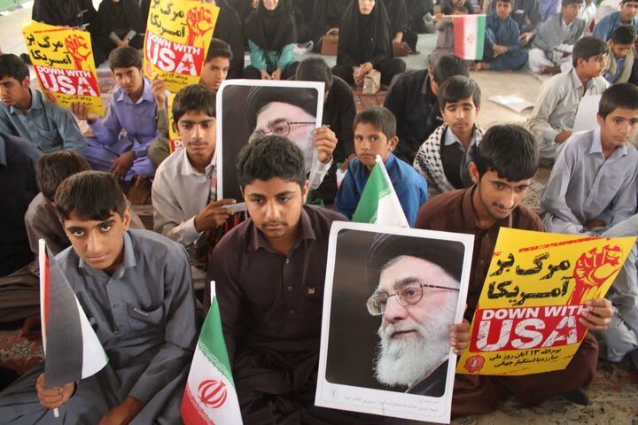 تصاویر/ مراسم روز دانش آموز در شهر جازموریان