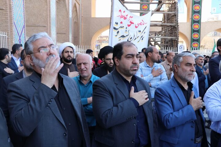 تصاویر/ حماسه دهه هشتادی ها و نودی های یزد در۱۳آبان۱۴۰۴