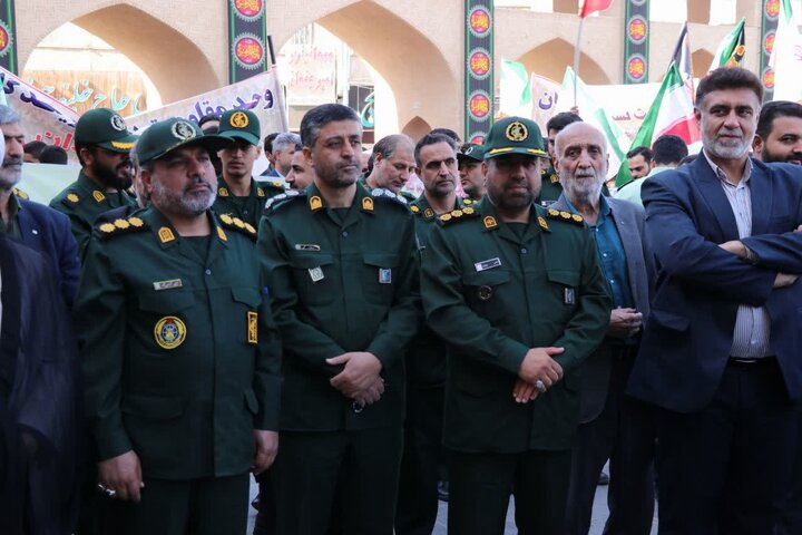 تصاویر/ حماسه دهه هشتادی ها و نودی های یزد در۱۳آبان۱۴۰۴