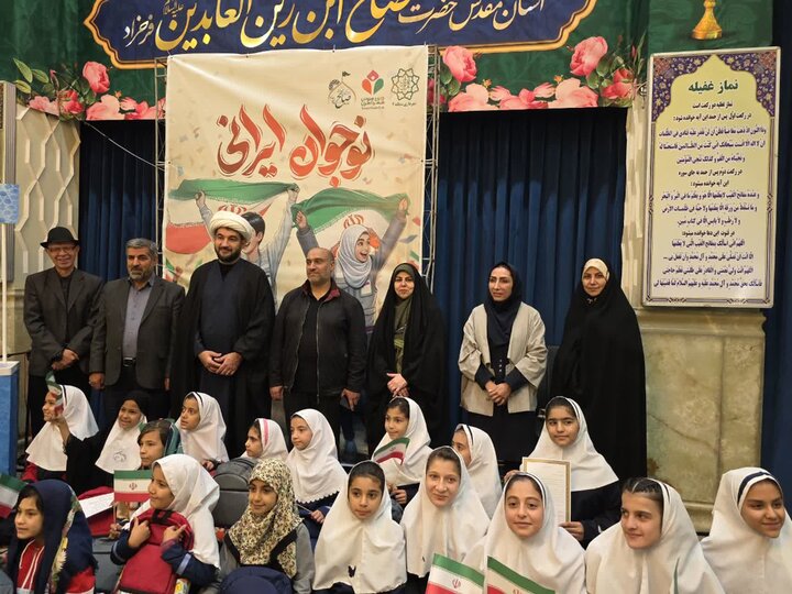 تصاویر/ حضور پرشور دانش‌آموزان در امامزاده صالح(ع)