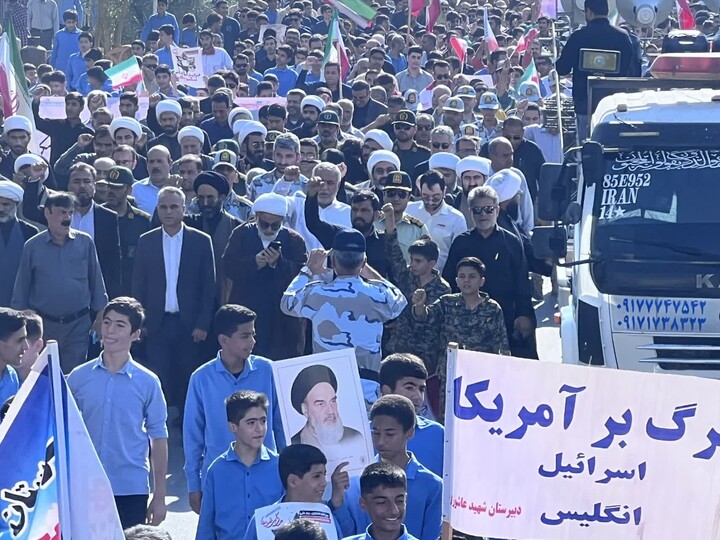 تصاویر/ راهپیمایی ۱۳ آبان در کنگان