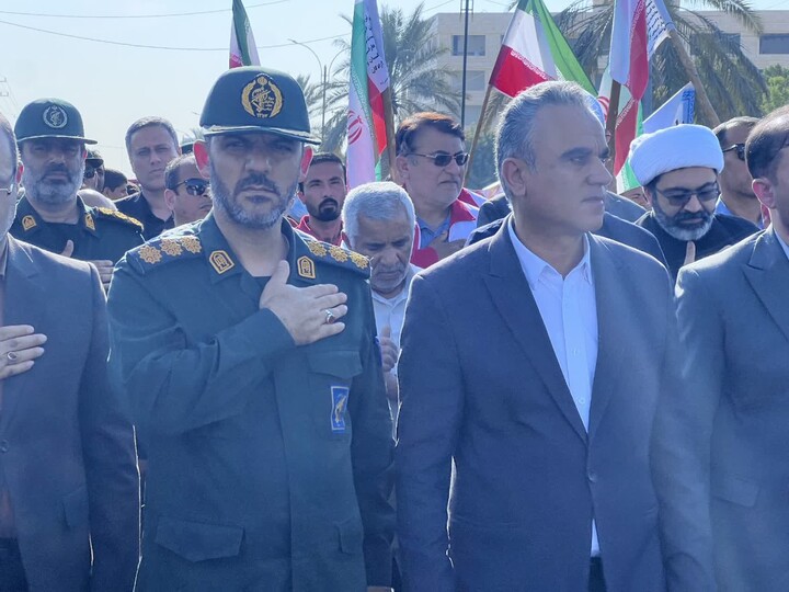 تصاویر/ راهپیمایی ۱۳ آبان در کنگان