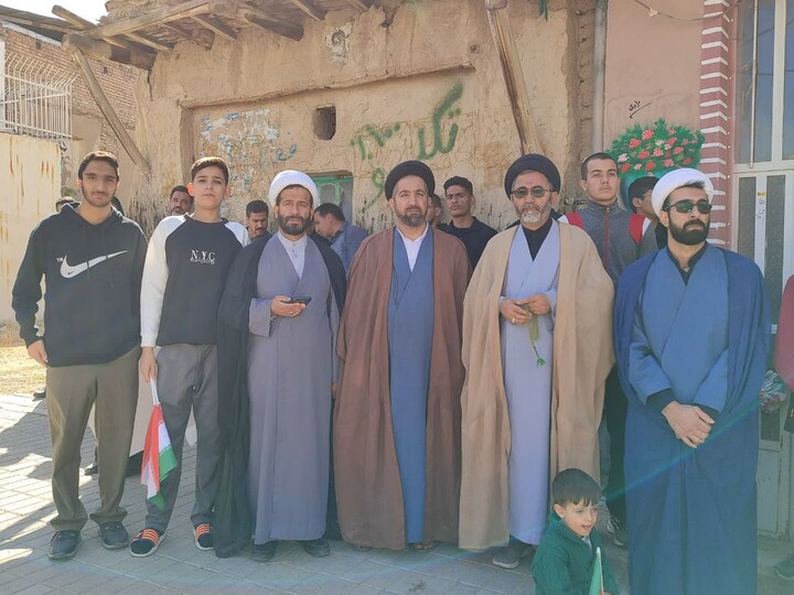 تصاویر / راهپیمایی۱۳ آبان شهرسامن