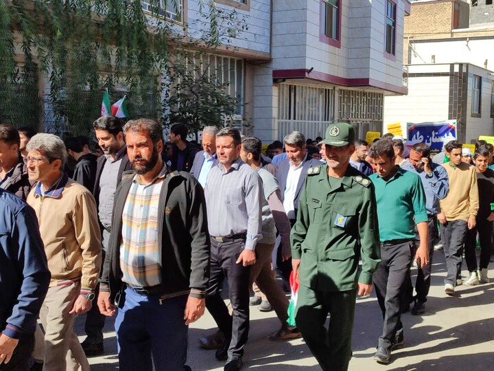 تصاویر / راهپیمایی۱۳ آبان شهرسامن