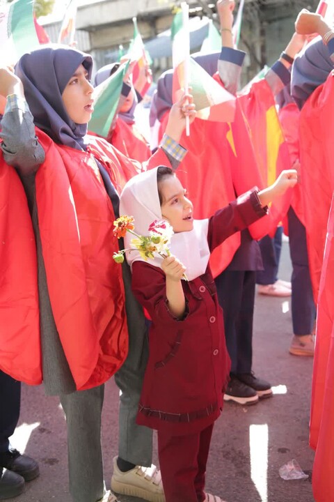 تصاویر /  راهپیمایی 13 آبان ماه اسدآباد