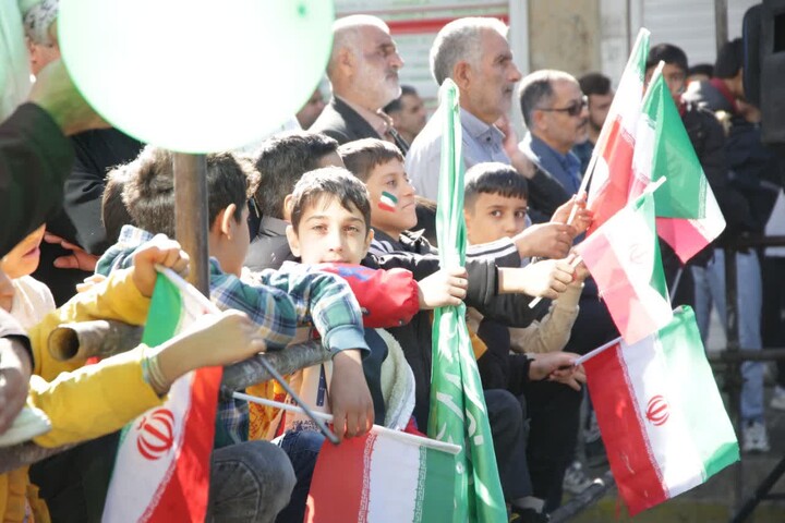 تصاویر /  راهپیمایی 13 آبان ماه اسدآباد