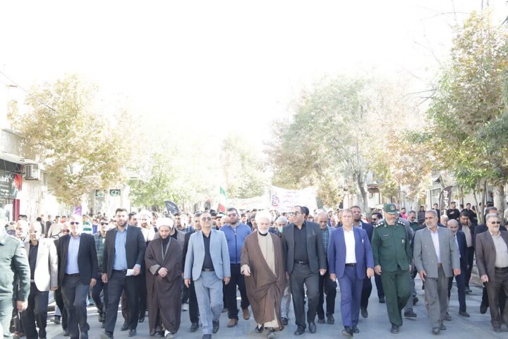 تصاویر /  راهپیمایی 13 آبان ماه اسدآباد