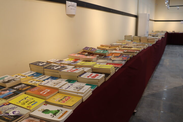 تصاویر/ نمایشگاه کتاب در دیّر