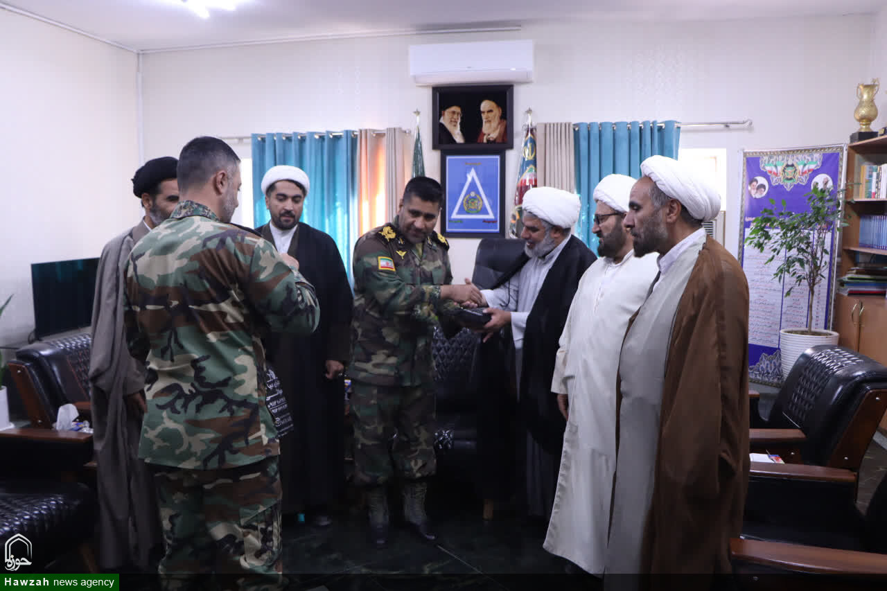 روحانیون، محور تقویت ایمان و روحیه جهادی سربازان هستند+ تصاویر