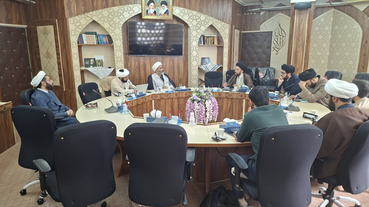 برگزاری جلسه دفاعیه آثار پژوهشی طرح شهید رئیسی در مدرسه علمیه معصومیه